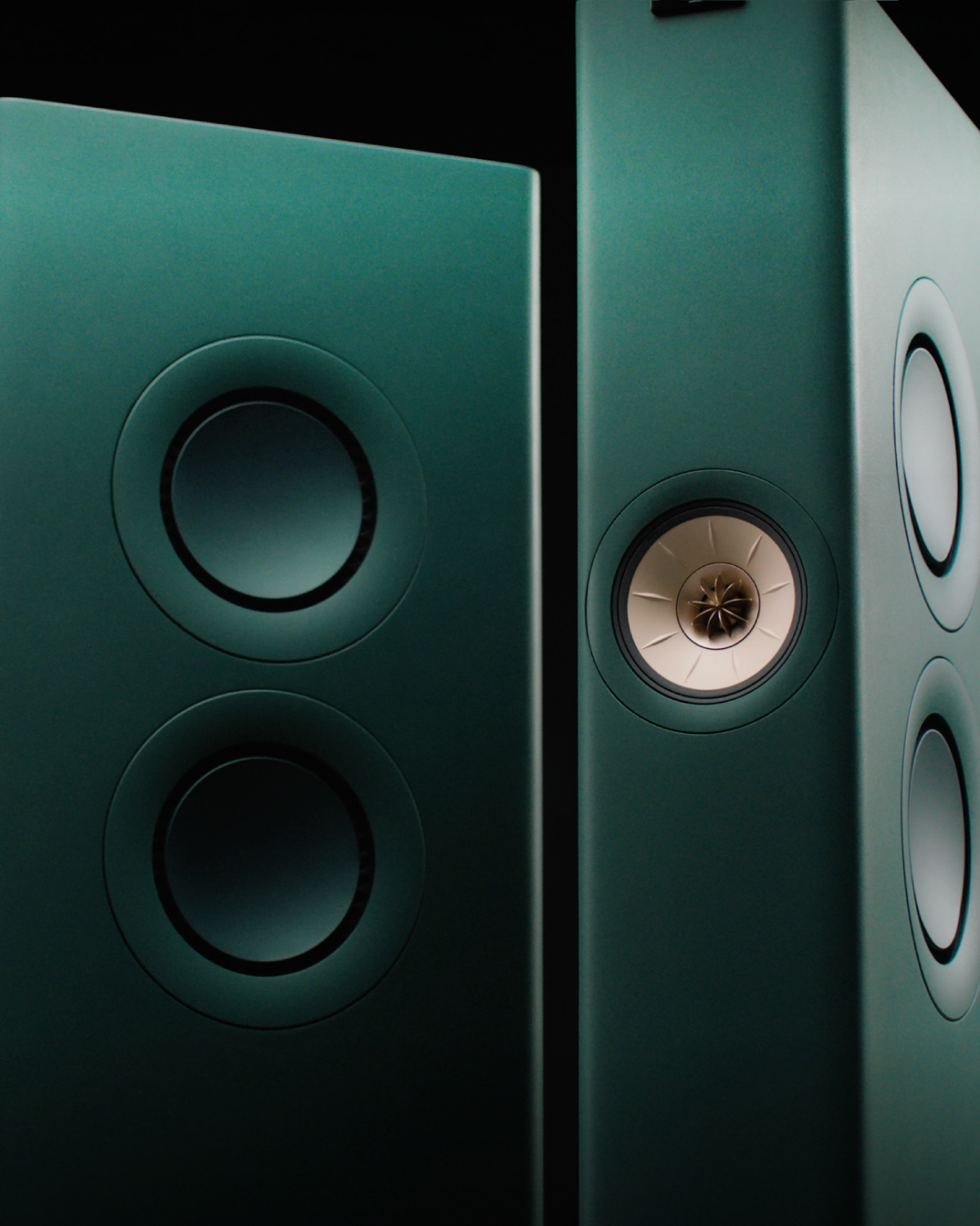 KEF